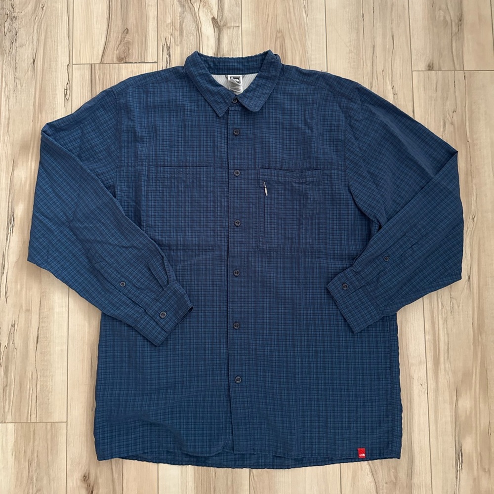 North Face Button Up - XL
